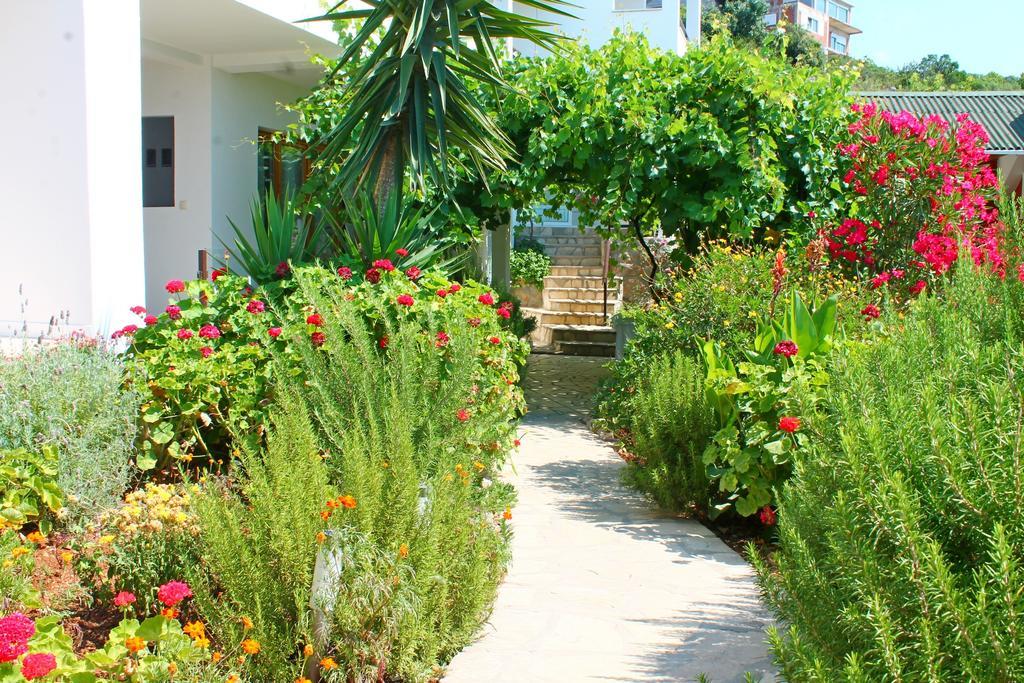 Apartments Villa Milna 2 Budua Esterno foto